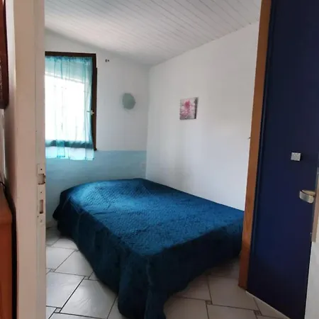 Apartment Bord De Frontignan