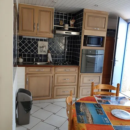 Bord De Apartment *